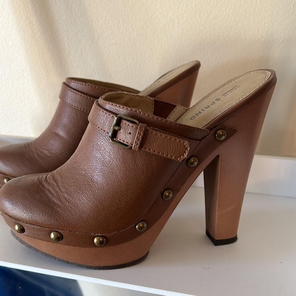 CALL IT SPRING brown studded clogs size 6.5 - Picture 7 of 12